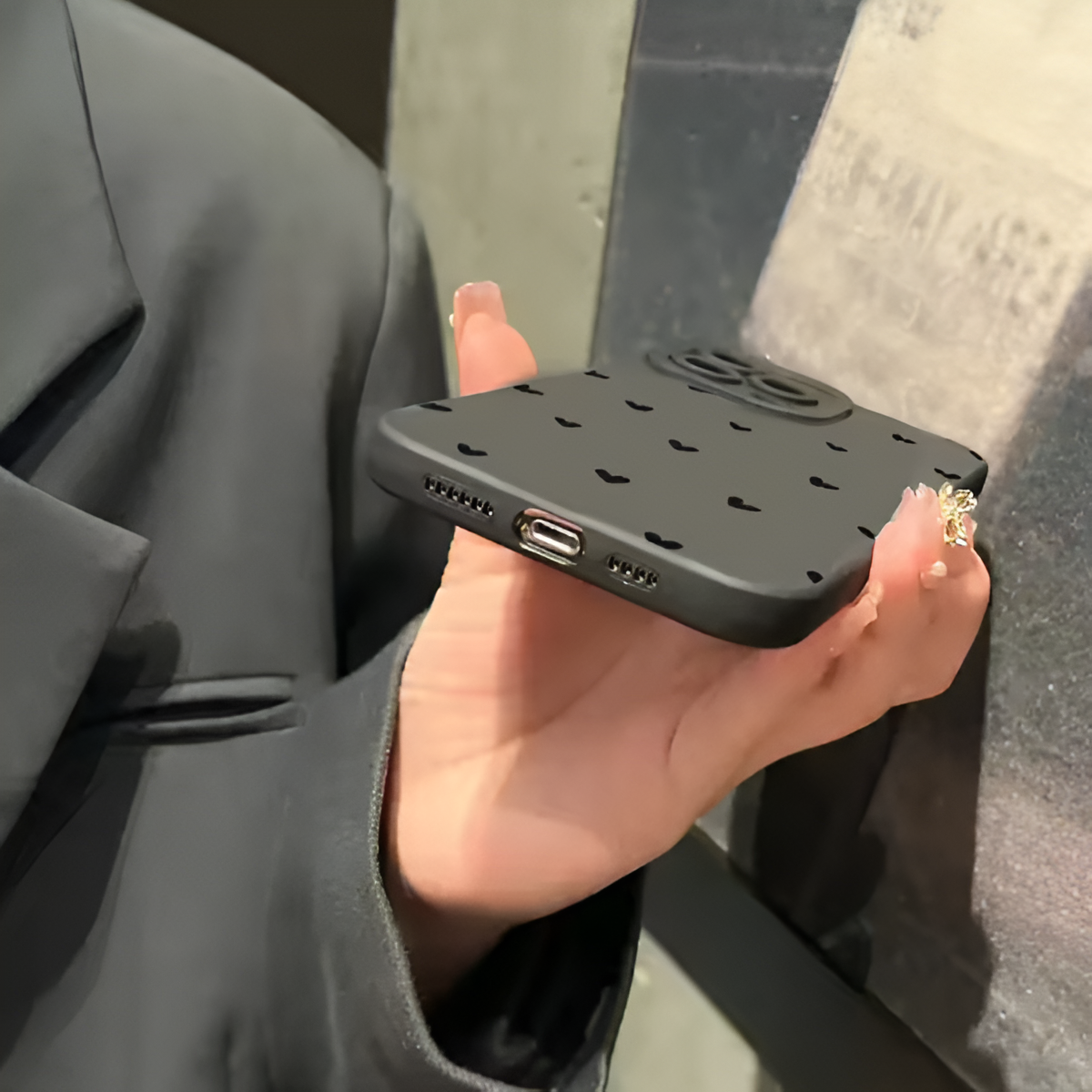 Black Love Heart Shockproof Silicone Phone Case for iPhone 14–17 & 15/16 Mobile Arcade Ltd