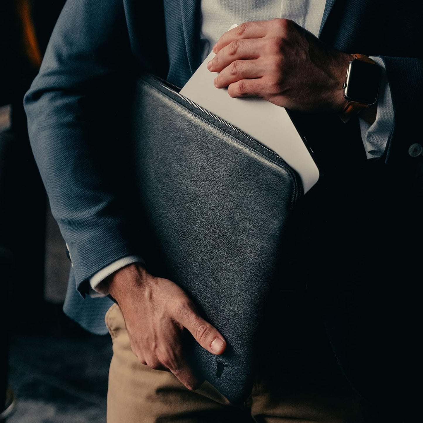 TORRO Genuine Leather Laptop Sleeve Case 13-15.6" Zip Wool Felt Lining - Black Mobile Arcade Ltd