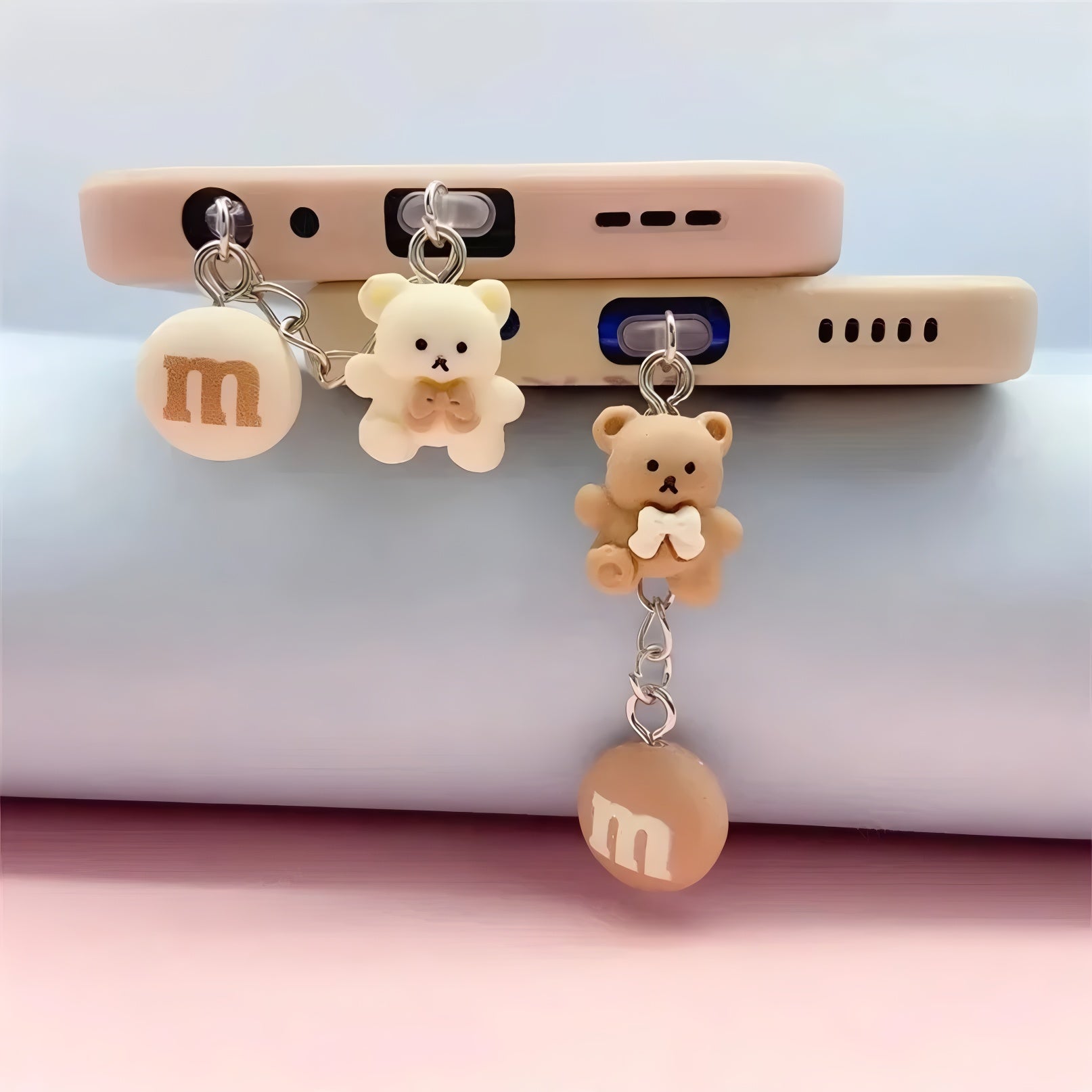 Cute Bear Dust Plug Pendant for iPhone, Samsung, Xiaomi – Type-C/iOS/Micro USB Mobile Arcade Ltd